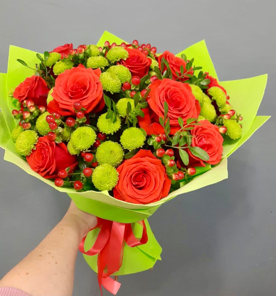 Букет цветов из: Хризантемы и Розы в Балашове