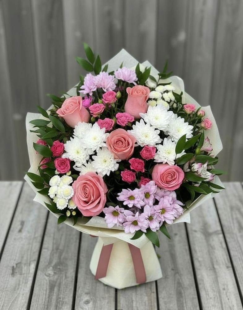 Букет цветов из: Альстромерии, Гвоздики, Розы и Хризантемы в Балашове