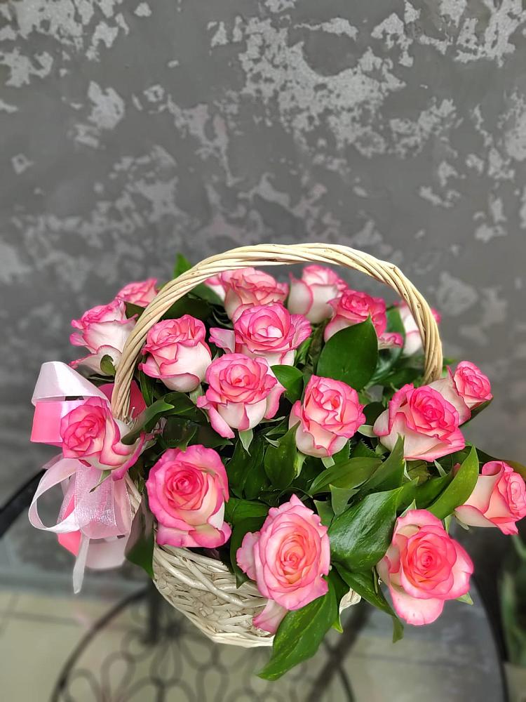 Цветочная композиция из Розы в корзине в Балашове