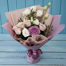 Букет цветов из:  Розы и Лизиантусы в Балашове