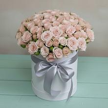 Цветочная композиция из Розы в шляпной коробке в Балашове