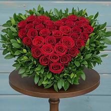 Цветочная композиция из Розы в виде сердца в Балашове