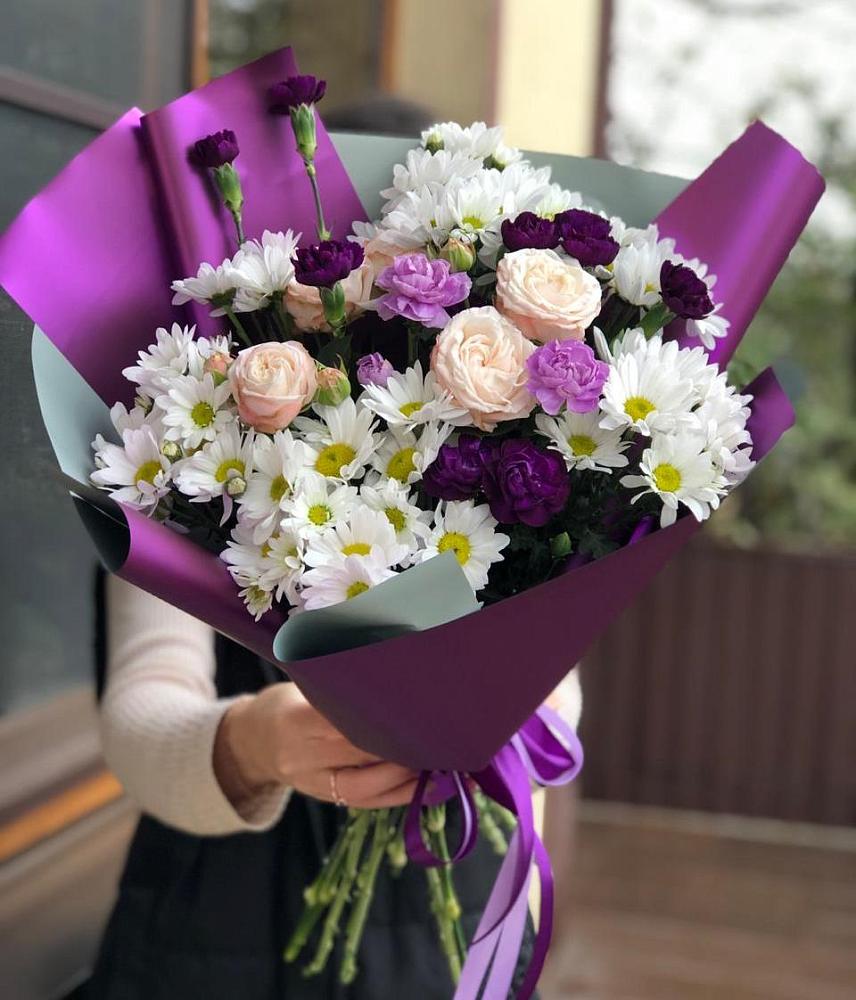 Букет цветов из: Хризантемы, Гвоздики и Розы в Балашове