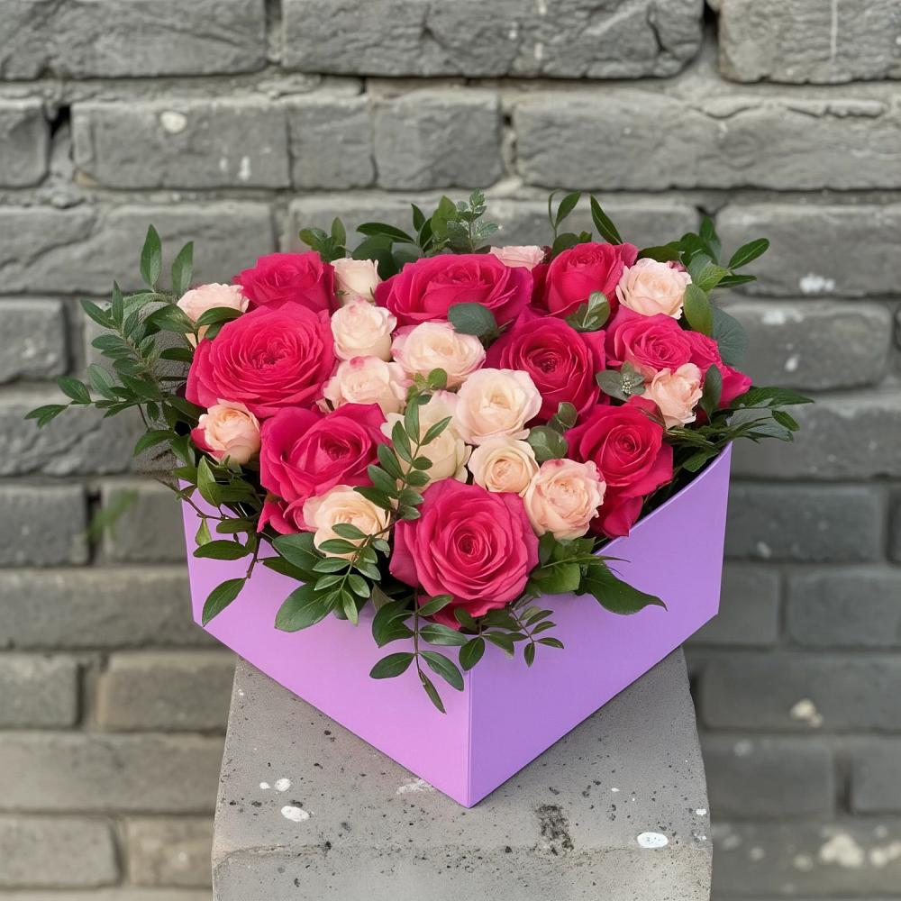 Цветочная композиция из Розы в коробке в Балашове