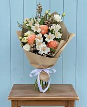 Букет цветов из:  Альстромерии, Лизиантусы, Розы и Хризантемы #REPLACE_PRED# Балашове