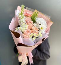 Букет цветов из:  Хризантемы и Розы в Балашове