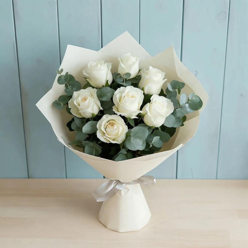 Букет Белые розы в Эвкалипте в Балашове