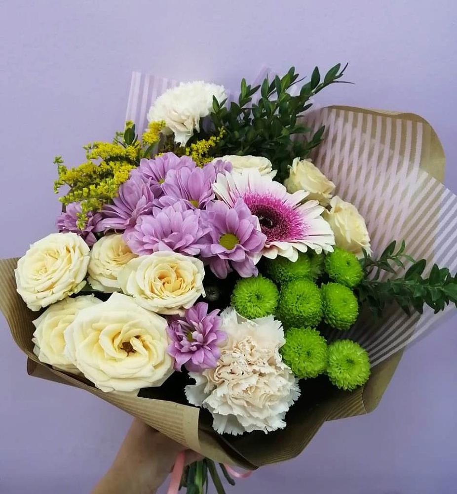 Букет цветов из: Хризантемы, Розы, Гвоздики и Герберы в Балашове