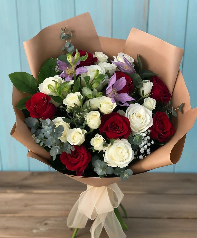 Букет цветов из: Розы и Альстромерии в Балашове