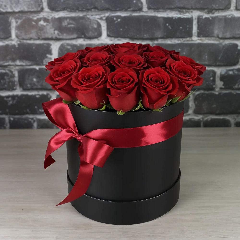 Цветочная композиция из Розы в шляпной коробке в Балашове