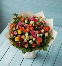 Букет Микс из разноцветных кустовых роз в Балашове