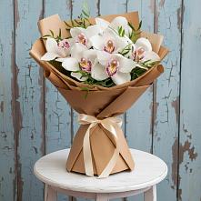 Букет цветов из:  Орхидеи и Розы в Балашове